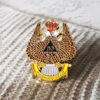 Insigne d'épinglette maçonnique maçon franc-maçon écossais Deus Meumque Jus couronne 33 degrés ailes vers le haut 2025 nouveaux insignes d'épinglettes de cérémonie