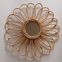 Nouveau design 2026, miroir en rotin en forme de fleur bohème, OEM accepté, décoration murale pour chambre à coucher et salon, Vietnam