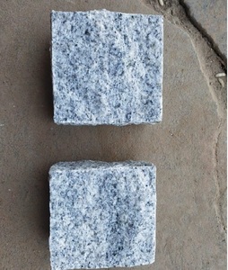 Best Quality Granite White Cobblestone Paver <strong>Stone</strong> Flamed Finish Natural Cobble for <strong>Driveway</strong> Hotel Park Application <strong>Pebble</strong> Type