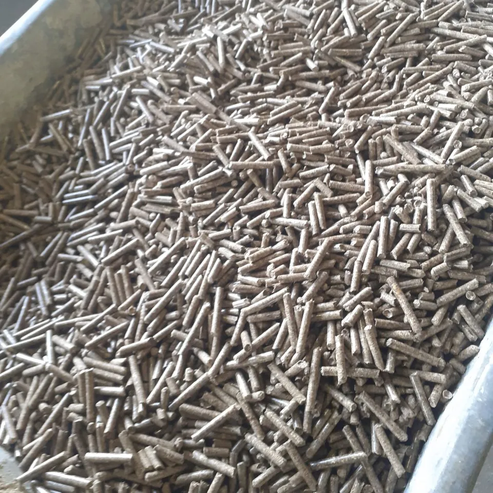 Hochwertige Holzpellets hergestellt in Vietnam