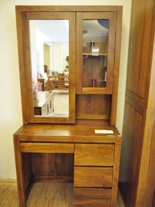 โต๊ะเครื่องแป้งไม้สักทนทาน พร้อมลิ้นชัก 4 ช่อง และบานประตู 2 บาน |   ผลงานชิ้นเอกจากไม้เนื้อแข็งที่ยั่งยืน ออกแบบมาเพื่อการจัดระเบียบที่ง่ายดาย - Product Image 6