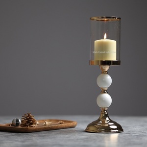 Bougeoir Hurricanes en pierre blanche et métal de style américain pour la maison et la table de mariage Bougeoir décoratif Hurricanes - Product Image 4