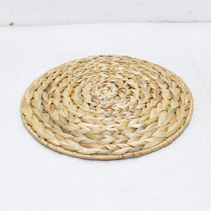 Sous-plat décoratif en jonc de mer tissé à la main, écologique, isolant thermique, de la marque Comehome - Product Image 1