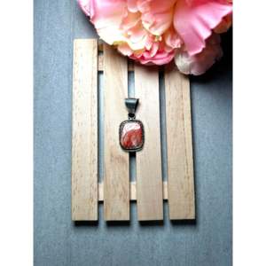 Colgante Navajo hecho a mano de ostra espinosa y plata de ley con engaste de bisel, joyería de oro rosa y platino, dije chapado en rodio - Product Image 1