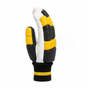 Gants de sport de haute qualité avec paume renforcée pour l'entraînement et les matchs de hockey sur roulettes - Product Image 3