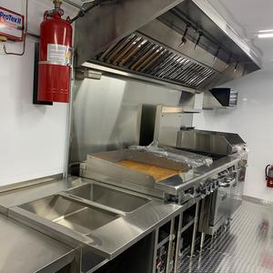 Camion de cuisine mobile, remorque de 4,8 m en acier inoxydable, simple essieu, alimentation intégrée, utilisation extérieure, certifié UE, résistant à la rouille - Product Image 5