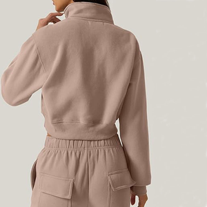 Top corto informal con estilo para mujer Sudaderas con capucha Logotipo personalizado Trabajo Top corto personalizado para mujer Sudaderas con capucha Precio directo de fábrica - Product Image 6