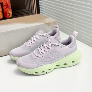 Chaussures de randonnée ultra-légères respirantes avec doublure en mesh, confortables, absorbant les chocs, antidérapantes, chaussures décontractées respirantes pour la marche quotidienne - Product Image 2