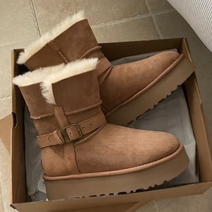 Chaussures de créateur Tasmans en dropshipping, baskets tendance, bottes de neige thermiques haut de gamme à plateforme avec fourrure mignonne pour l'hiver et l'automne - Product Image 1