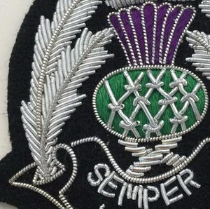 Patchs tactiques faits à la main en fil demi-style personnalisés, tissu brodé, écusson d'aile en fil d'or, manchon en tissu magnétique à coudre, rang - Product Image 4