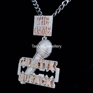 Joyería Cristiana Hip Hop Unisex GILLETTE de la Mejor Calidad, Personalizada en Plata de Ley 925 con Baño de Oro de 10K y Moissanita Corte Baguette para Fiesta - Product Image 4