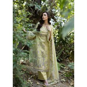 Ensemble de costume ELAF pour femmes, chemise brodée en dentelle à 3 pièces avec dupatta imprimé en mousseline et pantalon - BIC-4912 - Product Image 3