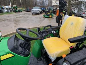 Tractor John Deere 2038R 2025 en Venta - Product Image 2