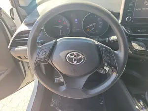 Toyota CHR LE 2020 - Product Image 2