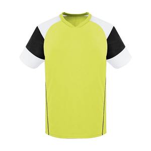 Uniforme de camiseta y pantalones cortos de fútbol de ropa deportiva lisa con logotipo personalizado, uniforme de fútbol de diseño personalizado para equipos - Product Image 6