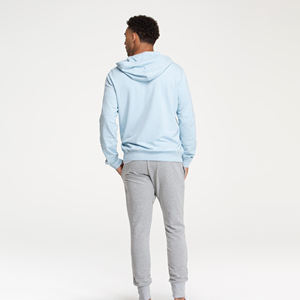 เสื้อฮู้ดผู้ชายผ้าฟลีซคอตตอนสำหรับฤดูหนาว ออกแบบ OEM ตามสั่ง พิมพ์โลโก้ด้วยเทคนิคซับลิเมชั่น คุณภาพสูง ระบายความชื้นได้ดี - Product Image 2