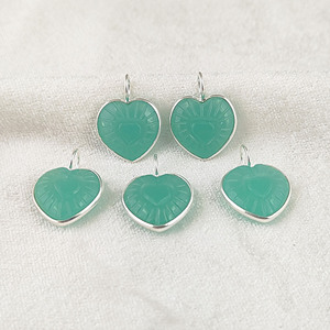 Amazonita corazón tallado piedra preciosa colgante hecho a mano encanto al por mayor - Product Image 3