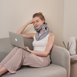 Peralatan Fisioterapi Paten USA, Perangkat Traksi Kerah Serviks Lembut dengan Pompa - Product Image 3