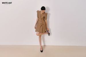 Vestidos de mujer de calidad ecológica Ropa de mujer elegante Botones de 2 filas ROMAN SUNDAY PLEAT DRESS Linen12 % Rayon66 % Nylon22 % - Product Image 6