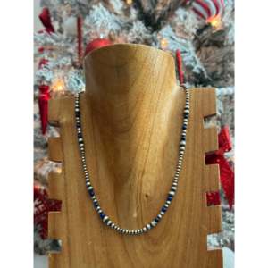 Collar de Perlas Graduadas Estilo Navajo con Lapislázuli y Plata de Ley - Product Image 1