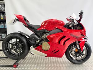 Moto Premium d'occasion 2023 Panigale V4S 1103 Super Sport Essence Manuelle Euro 4 (214 ch) 1103 cm³, Moteur bicylindre en L EFI, Durable - Product Image 6