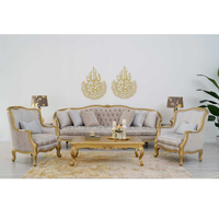 Ensemble de meubles de salon, canapé et fauteuil en bois d'acajou avec finition dorée et sculpture artisanale de qualité pour l'intérieur