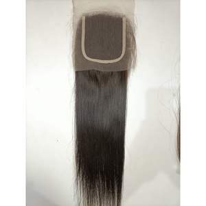 Têtes d'entraînement en cheveux vierges indiens lisses avec closure 12'' Gaurash Beauty Supply Inc - Product Image 1