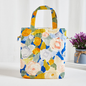 Bolso de mano de lona de algodón TC reciclado de moda personalizado para mujer, bolso de mano de algodón con cordón floral y logotipo personalizado - Product Image 5