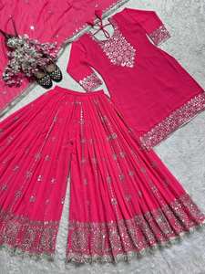Élégant costume Sharara en faux georgette rose, broderie lourde et travail de paillettes, style traditionnel pakistanais-indien, robe de soirée - Product Image 5