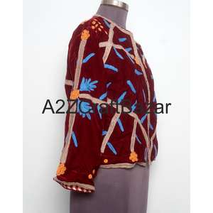 Veste d'hiver en velours brodée à la main de luxe pour femmes, respirante, artisanale, vêtements ethniques pour les mariages, les fêtes, les occasions festives - Product Image 4