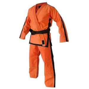Uniforme de karaté à tissage solide conçu pour une résistance maximale contre les entraînements intensifs et les mouvements répétitifs - Product Image 4