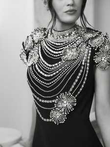 Robe de soirée élégante en forme de trompette/sirène, robe de cocktail, broderie de sequins, sans manches, col en V, tissu en tulle, écologique pour - Product Image 4