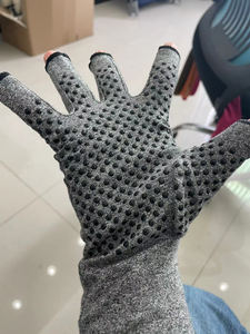 Gants de vélo élégants en cuir sans doigts avec rembourrage en mousse antidérapant, paume personnalisée, confortables pour la conduite en plein air - Product Image 5