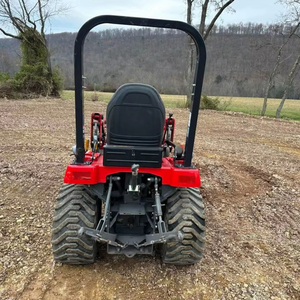 Tractor agrícola Massey Ferguson GC1705 con cucharón de cargador, 280hrs 4x4, motor diésel de 22HP, toma de fuerza 540, enganche de 3 puntos, envío gratis - Product Image 6