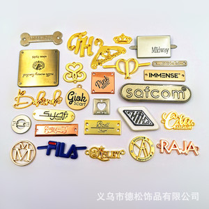 Badge logo métallique personnalisé, lettre 3D en relief, broche de dessin animé, taille personnalisée, galvanisé, à coudre - Product Image 5