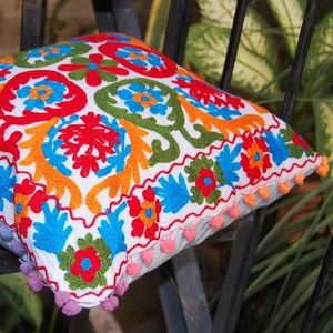 Funda de cojín Suzani, funda de almohada bordada de 16x16 pulgadas, funda de almohada multicolor - Product Image 3