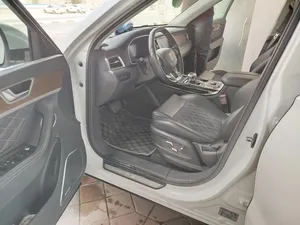 HONGQI HS7 2019 USADO, Volante a la Izquierda/Derecha - Product Image 2