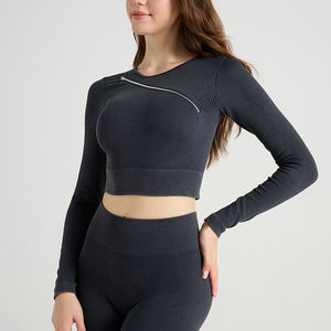 Ensemble de vêtements de yoga sur mesure de haute qualité pour femmes, vêtements de sport de plein air, ensemble de shorts de yoga, ensembles de yoga pour femmes - Product Image 4