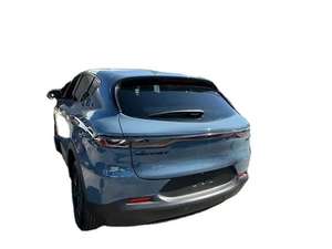 SUV compact 2024, design moderne, caractéristiques haute performance, confortable, 5 places - Product Image 5