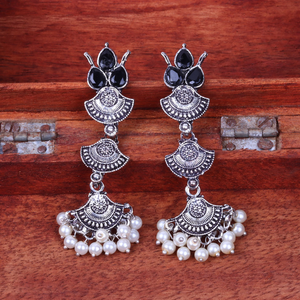 Boucles d'oreilles pendantes Design2 noires en forme de fleur pour occasions festives - Product Image 1