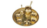 Ensemble de Pooja Thali en laiton de qualité supérieure pour la maison Temple Pooja Thali articles décoratifs en laiton Pooja pour cadeau pour la décoration