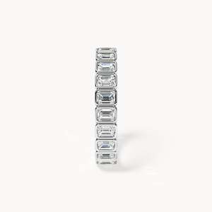 Anillo de Memoria con Bisel de Esmeralda, Diamante Cultivado en Laboratorio de 1.6 Quilates, Oro de 14k - Product Image 4