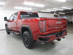 2024G.M.C Serra 2500 H.D AT-4 Crew.Cab 4WD Boîte de vitesse automatique Sièges en cuir Propre Titre Sans accident Faible kilométrage - Product Image 4