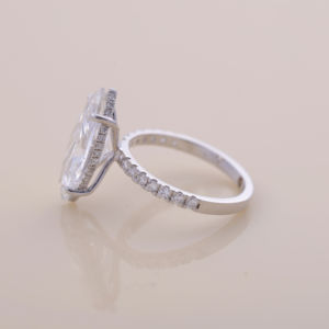 Bague de fiançailles en diamant de laboratoire taille marquise de 5,01 carats en or blanc, rose et jaune 18 carats |   Bague de mariée Halo Pave Band discrète - Product Image 4