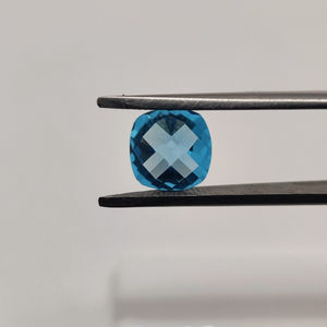 IGI Certified 9mm Swiss Blue Topaz Cushion Checker Piedras preciosas sueltas para joyería - Product Image 1