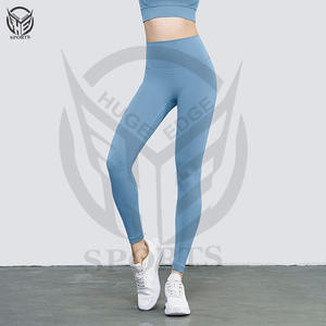 Leggings de yoga de cintura alta para mujer, con efecto fruncido en los glúteos, para gimnasio, venta al por mayor, con logo impreso, 1 unidad. - Product Image 6