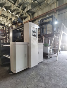 Machine de soufflage de <span class=keywords><strong>film</strong></span> coextrudé ABA à trois couches, haute efficacité pour <span class=keywords><strong>film</strong></span> d'emballage plastique - Product Image 6