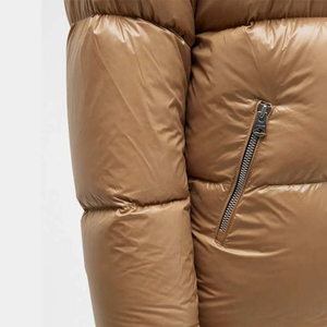 Chaqueta Bomber Acolchada de Mezclilla para Hombre, Casual, de Invierno, con Capucha, Impermeable, Resistente al Viento, con Logotipo Frontal, Servicio OEM de Alta Calidad - Product Image 4