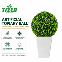 Boule de topiaire artificielle de 70 cm en pot, plante artificielle, jardinière carrée blanche en PE, résistante aux UV, pour intérieur et extérieur