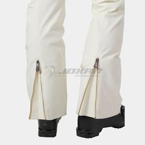 Pantalones de esquí para mujer, impermeables, cortavientos, cálidos, duraderos, holgados, diseñados para comodidad y flexibilidad. - Product Image 3